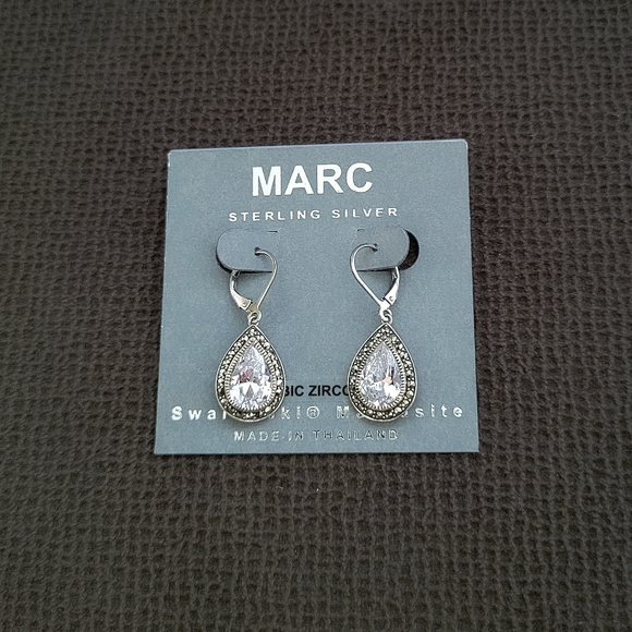 MARC Cubic Zirconia💎 Teardrop💧 Earrings with Swarovski Marcasite Gemstones - Picture 12 of 15